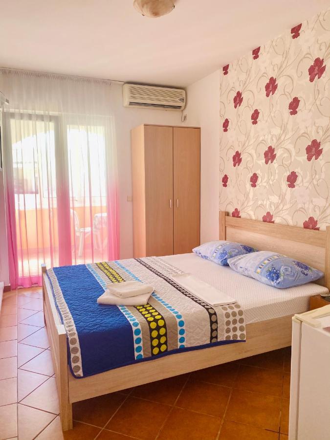 Guest House Villa Natali Будва Екстер'єр фото