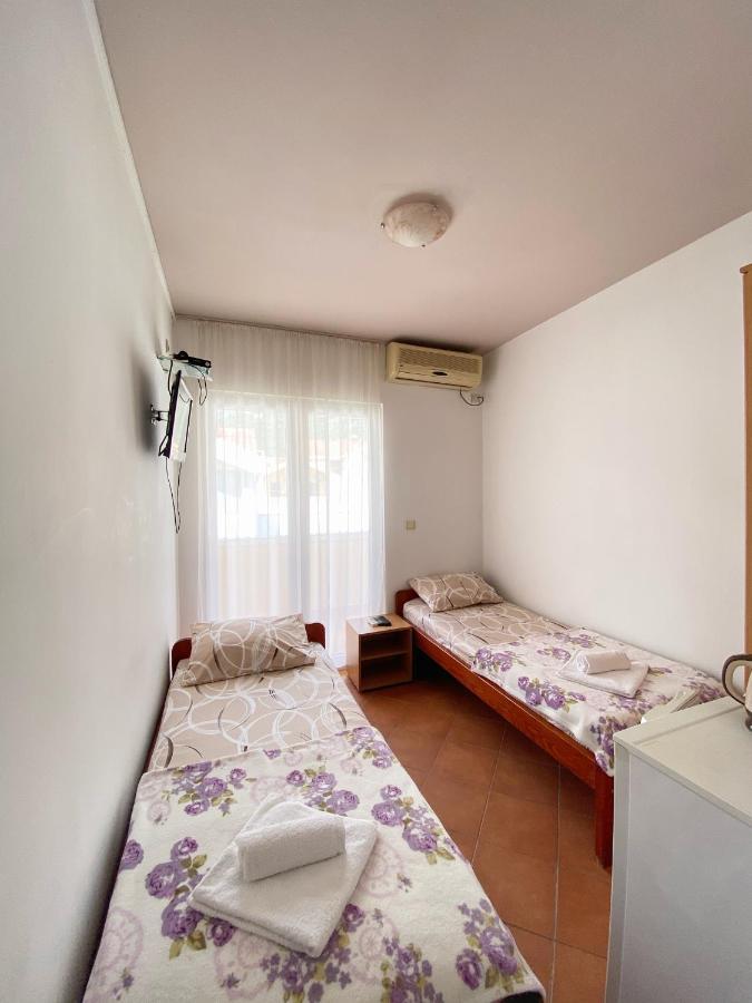 Guest House Villa Natali Будва Екстер'єр фото